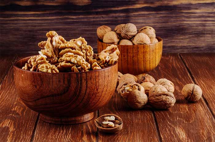 خرید کردن گردوی باکیفیت و تازه
