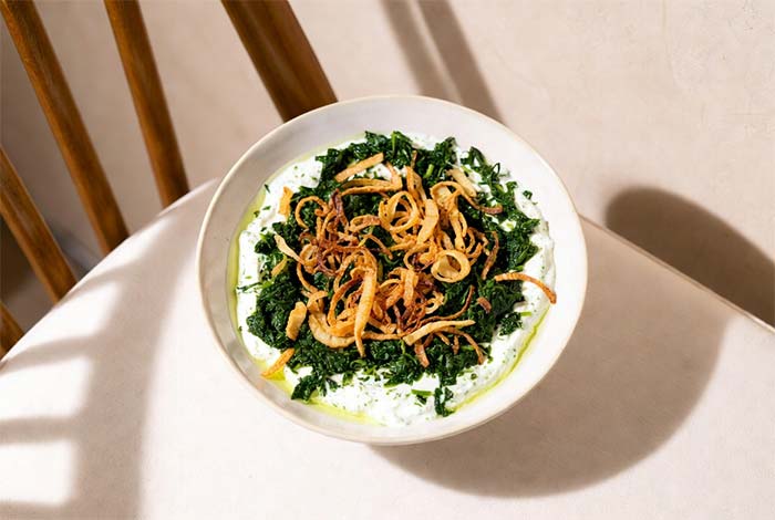 بورانی اسفناج با پیاز داغ