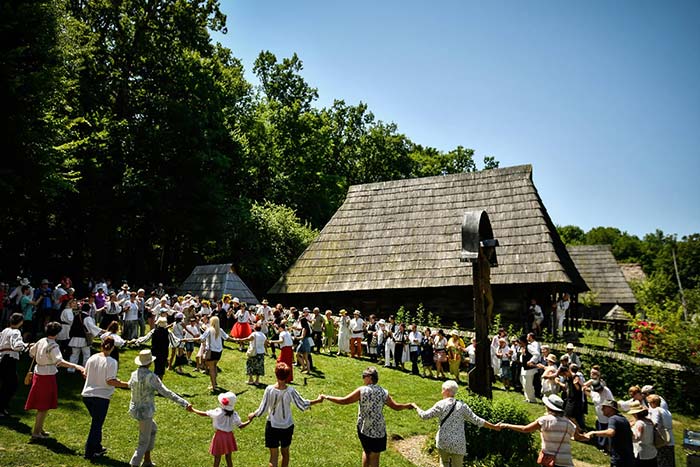 سفر و گردشگری موزه ملی فضای باز (Astra Museum)