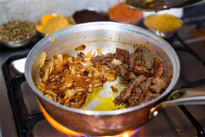 رسپی غذا پیاز داغ و گوشت