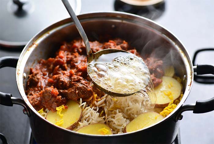 رسپی غذا چیدن تهدیگ و دمکشی