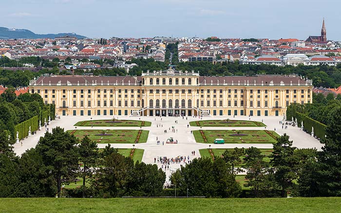 کاخ شونبرون (Schönbrunn) در وین