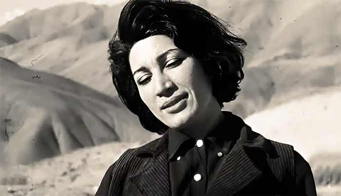 شاعران فروغ فرخزاد – صدای جسور زنانگی و آزادی