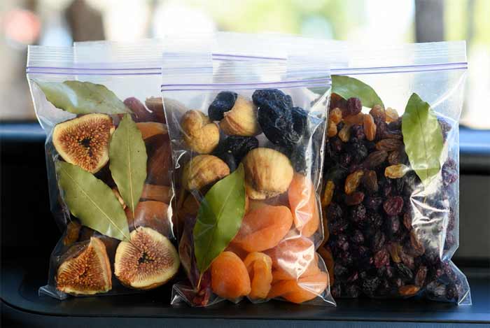 میوه‌های خشک و برگه‌های خانگی