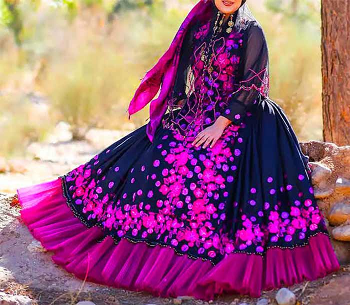 راهنمای خرید لباس محلی رنگی
