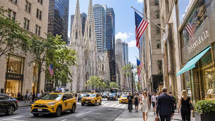Fifth Avenue (فیفت اَوِنیو)؛ بهترین خیابان برای سفر اول